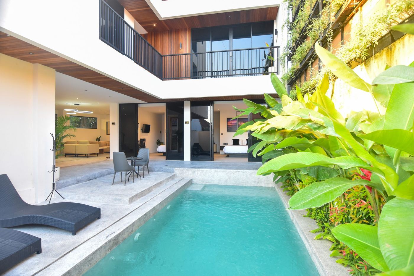 The Penthouse photo 9